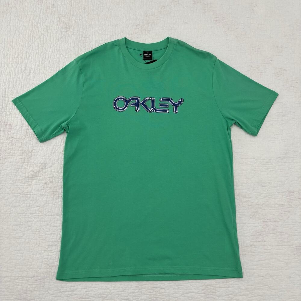 Men’s Oakley Green Short Sleeve Skater Bubble Shirt size Medium